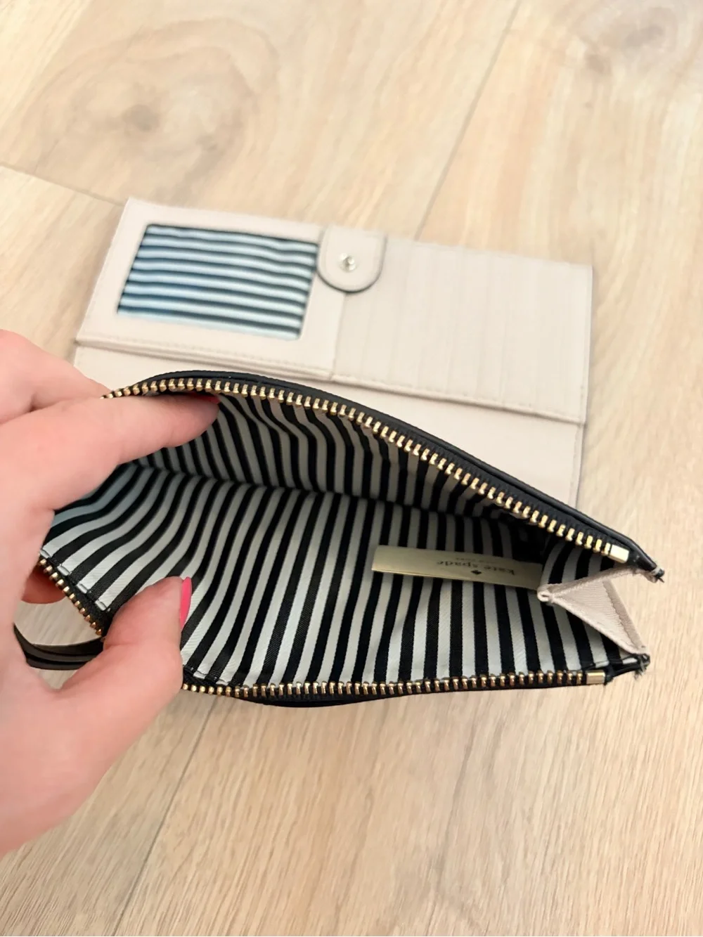 kate spade Two-Tone Black & Beige Zip Wristlet